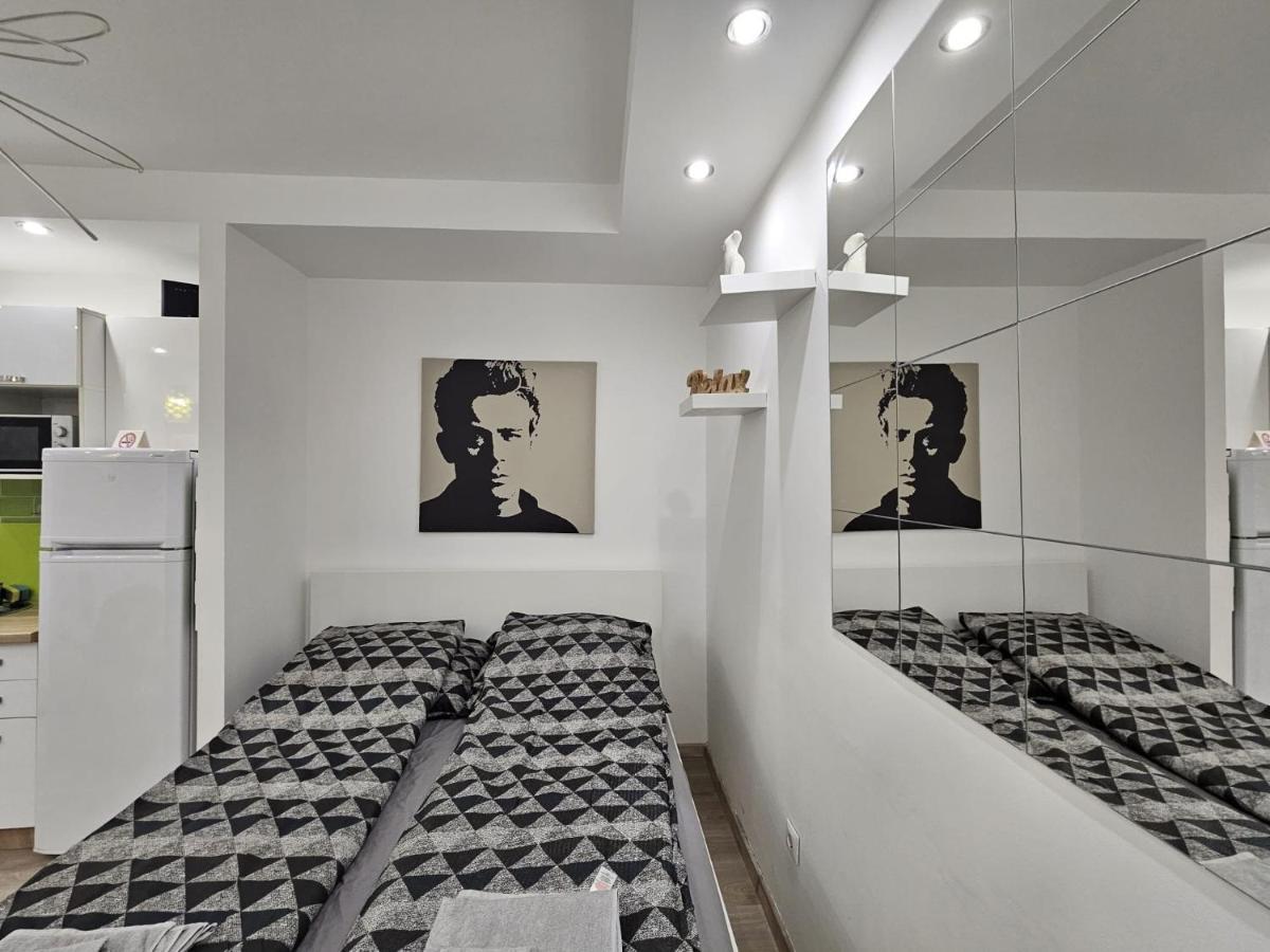Smart Studio In The Heart Of Boedapest Buitenkant foto